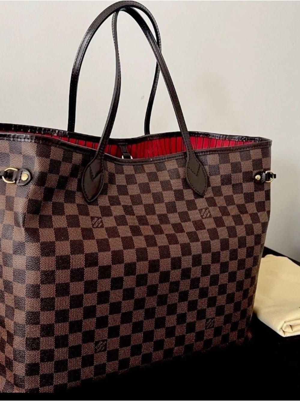 Damier Louis Vuitton Neverfull GM Bag with Red Interior
